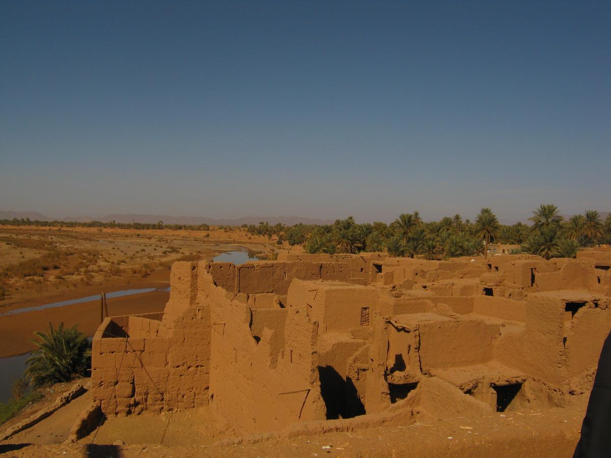 Auberge Toda Kasbah Tinfou Zaouia de Sidi el Mokhtar Ben Ali Exterior photo